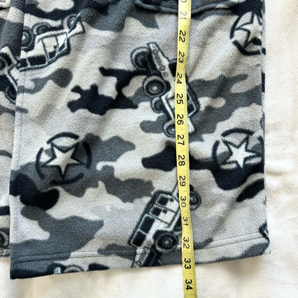 Urban Pipeline Boys Camo and Truck Gray Black Soft Fleece Bathrobe M 10/12 Robe - Picture 15 of 15